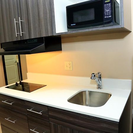 Americas Best Value Inn & Suites-Prairieville Eksteriør bilde