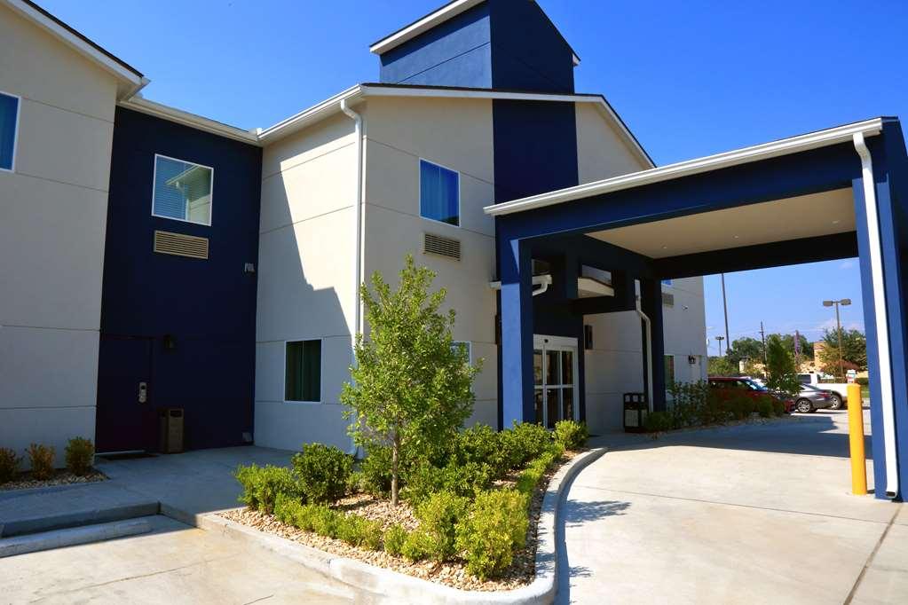 Americas Best Value Inn & Suites-Prairieville Eksteriør bilde