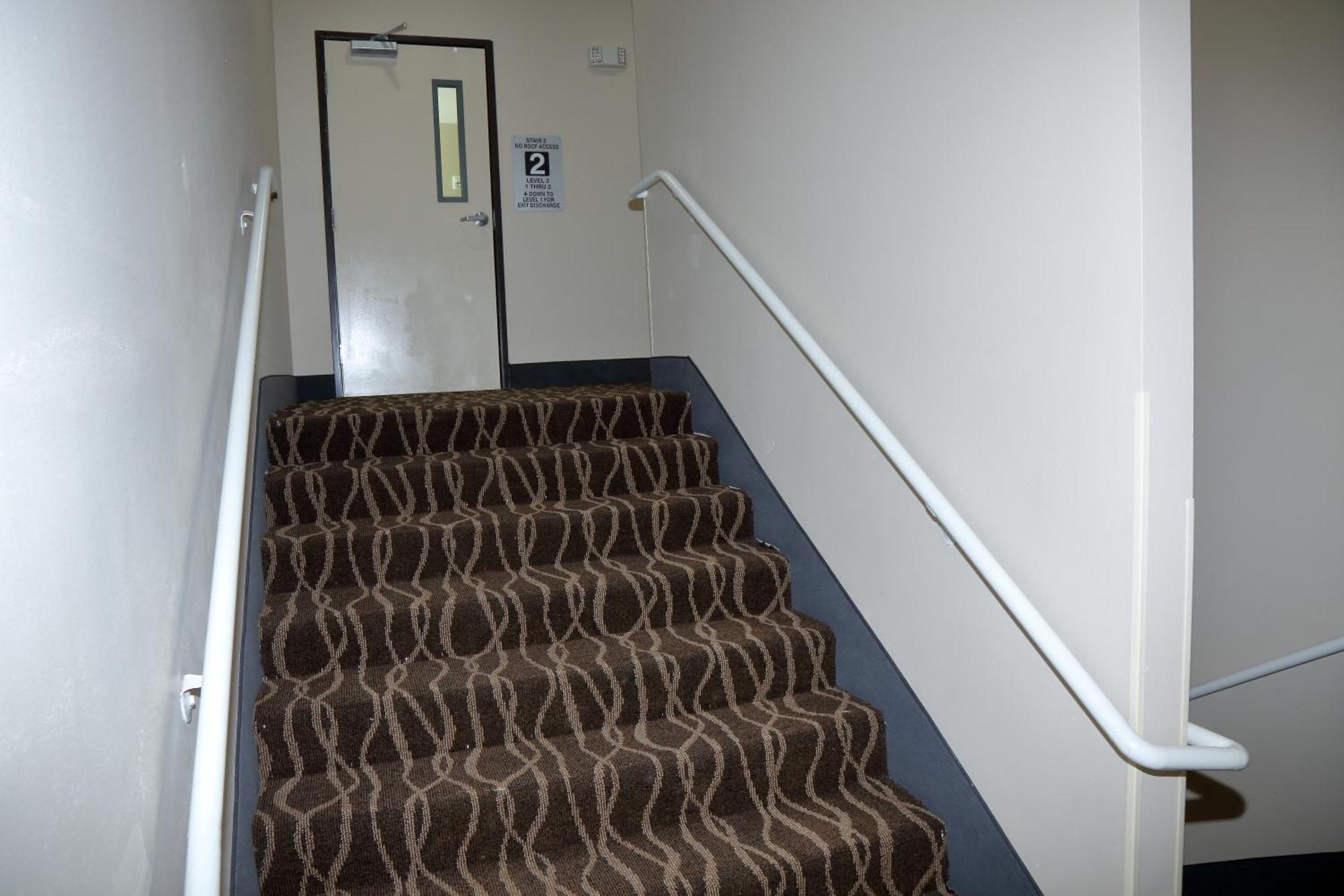 Americas Best Value Inn & Suites-Prairieville Eksteriør bilde